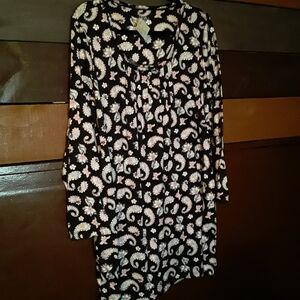 NWOT  Croft &Barrow Large Long sleeve Black & Pink Paisley Nightgown